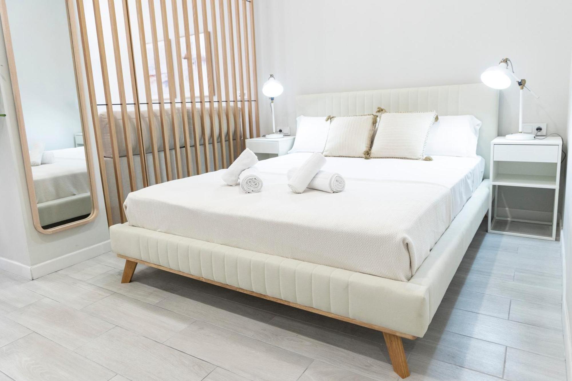 Favara Suites B By Concept Flats Valencia Exterior foto
